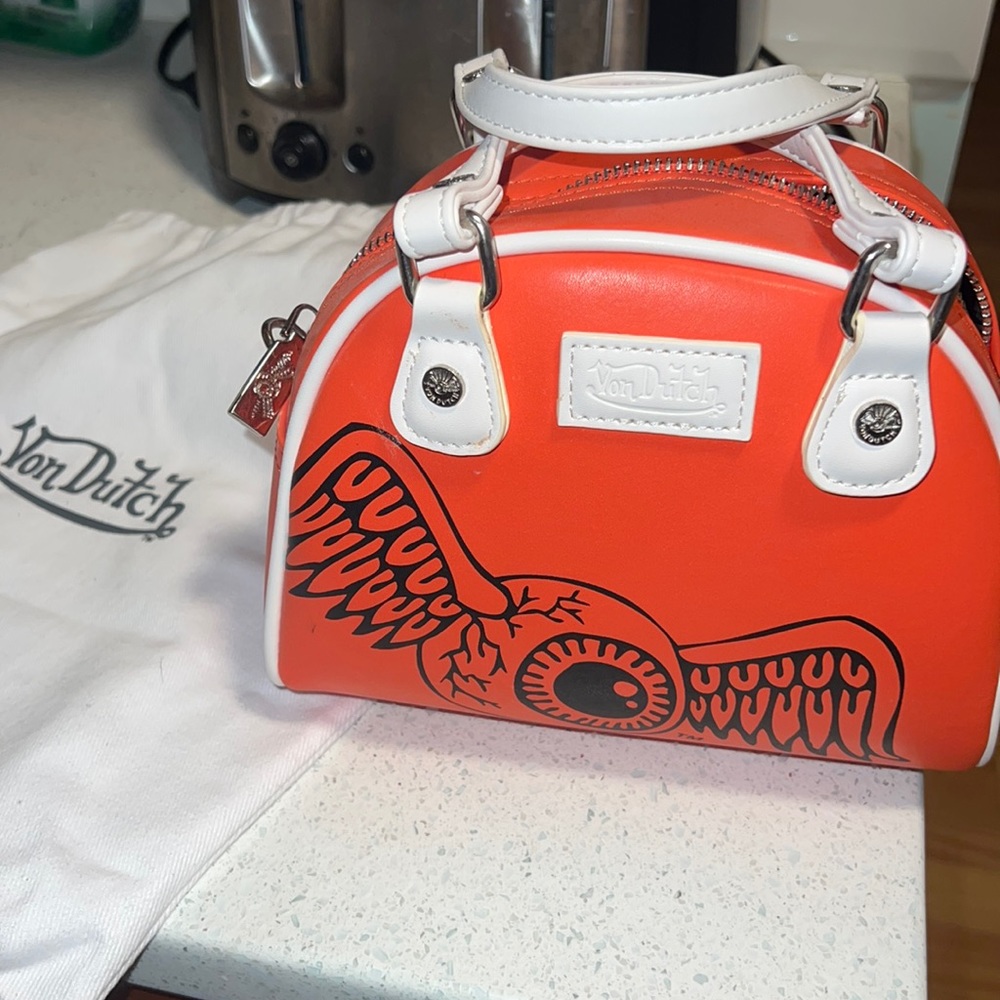 Von Dutch bowling bag